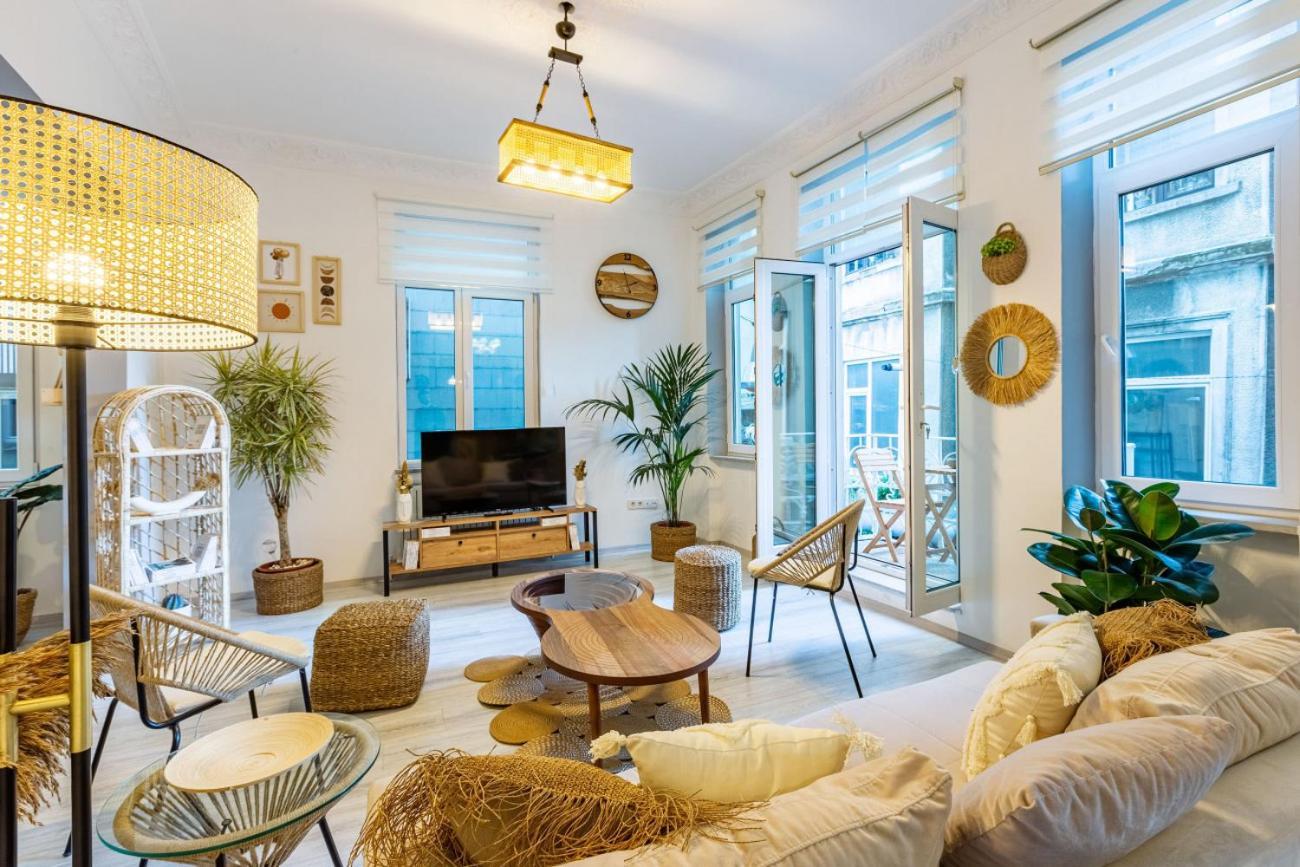 Ferienwohnung Exceptional Flat 1 Min To Metro & Galata Tower Istanbul Exterior foto